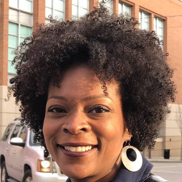 Meet your Posher, Dionne - Picture 1 of 1